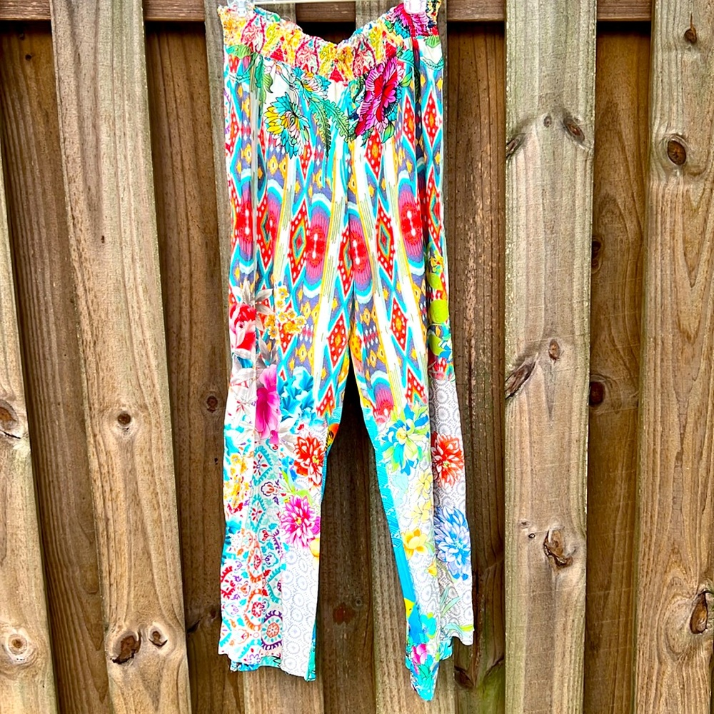 Johnny was, size large, side slit wide leg pants.